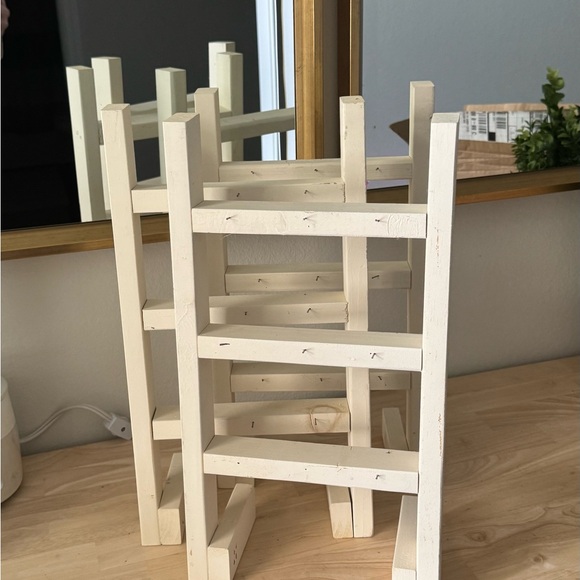 Set of 3, Cream Painted Wooden Display Stand - Picture 2 of 8